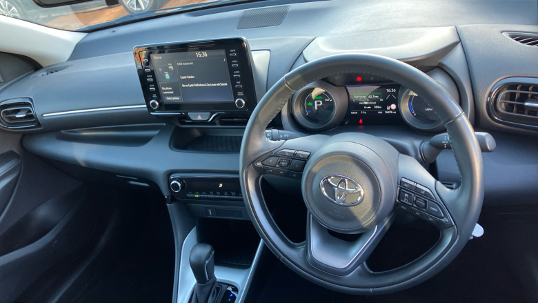 Toyota Yaris 1.5 Hybrid Design 5dr CVT Hybrid Hatchback